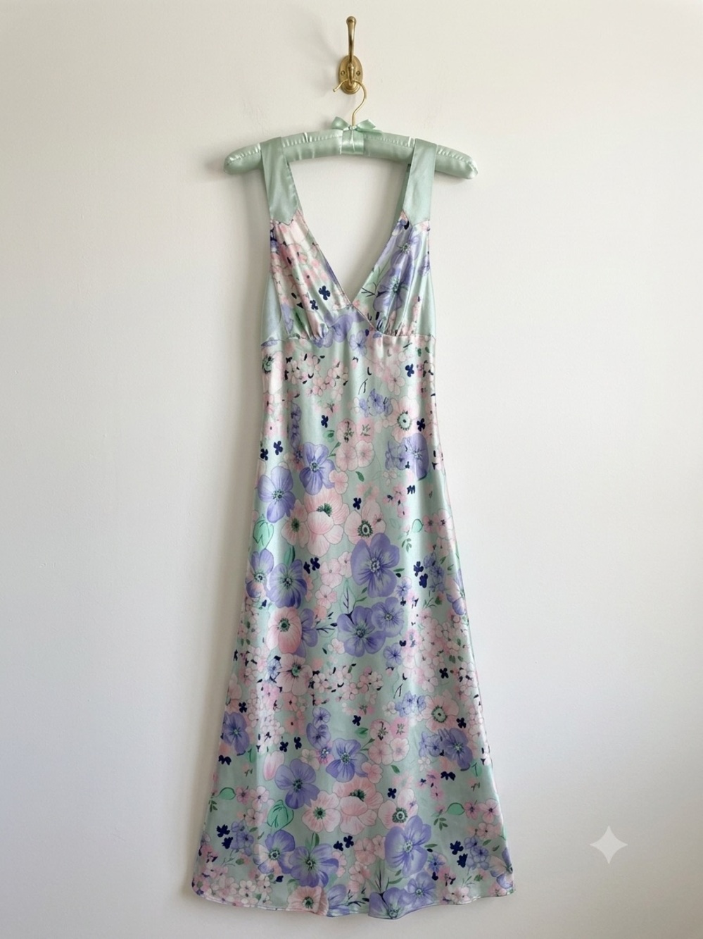 Vintage Jones. New York Slip Dress Nightwear Pastel Florals Medium - Picture 1 of 12